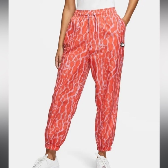 Nike Spring Pink Red Woven Lightweight Track Pants - Picture 1 of 10